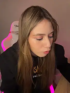 romyamo online show from April 8, 3:06 am