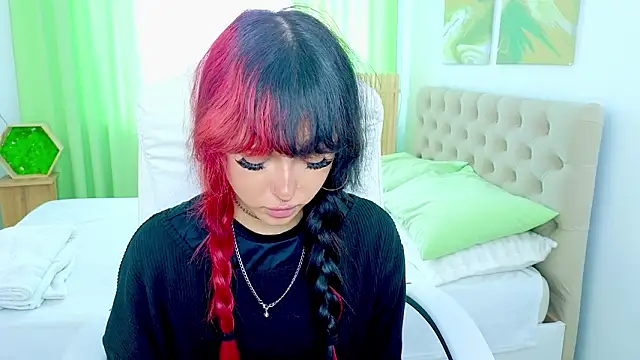   Amiraa online show from March 11, 11:38 am