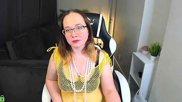 Snapshot of Dixon_Ross chatting on June 16, 11:46 am Dixon Ross online show from June 16, 11:46 am