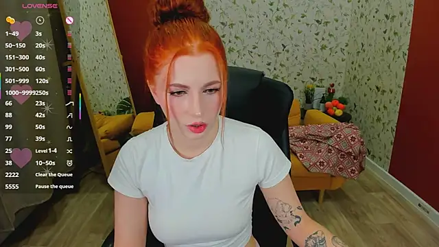 Snapshot of MiraBoom chatting on February 20, 9:15 pm MiraBoom online show from February 20, 9:15 pm