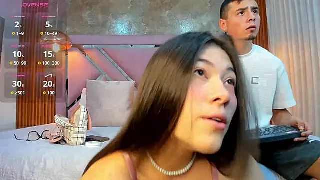 ChloeandAdam online show from March 6, 3:58 am