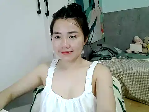 Snapshot of Amy8386 chatting on April 8, 8:14 am Amy8386 online show from April 8, 8:14 am