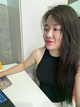 Amy8386 online show from May 28, 5:05 am