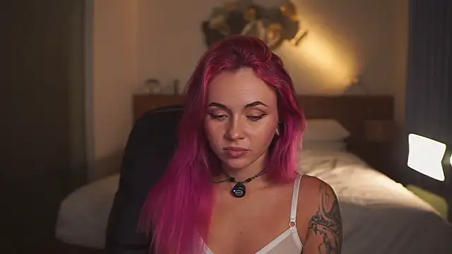 Sarah Pink online show from March 9, 1:59 pm