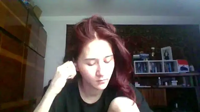 Snapshot of NickiKisinger chatting on February 21, 7:09 am NickiKisinger online show from February 21, 7:09 am