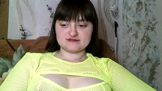 Snapshot of LuckyLust15 chatting on February 14, 9:22 pm LuckyLust15 online show from February 14, 9:22 pm