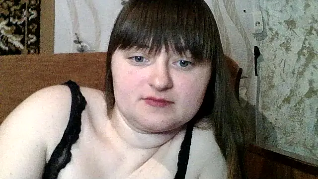 Snapshot of LuckyLust15 chatting on March 1, 8:44 pm LuckyLust15 online show from March 1, 8:44 pm