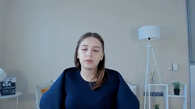 LeanneDinkle online show from February 1, 8:13 am