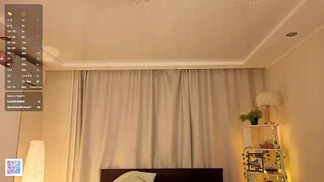 LeanneDinkle online show from April 5, 4:09 am