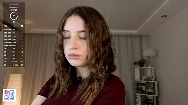 LeanneDinkle online show from April 17, 4:15 am