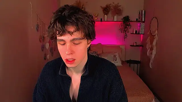 Keith Erickson online show from March 7, 6:21 am