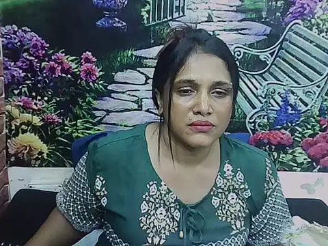 Snapshot of IndianSexyLady20 chatting on February 7, 5:22 am IndianSexyLady20 online show from February 7, 5:22 am