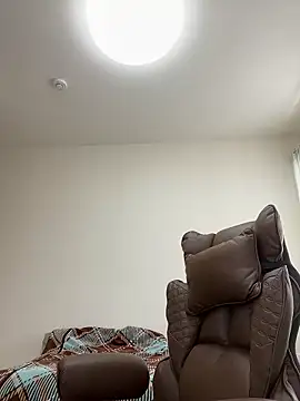 K0U-123 online show from March 13, 1:56 am