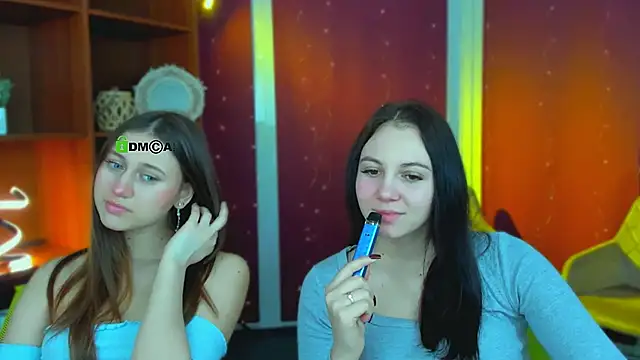 arianaa cat online show from March 11, 6:19 am