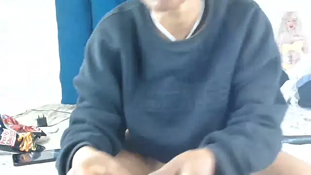 Snapshot of SexyyMandy chatting on July 6, 4:31 pm SexyyMandy online show from July 6, 4:31 pm