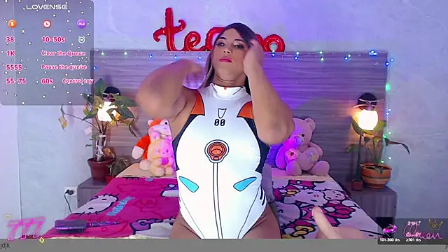 Snapshot of Sophia_Valentina chatting on May 30, 4:53 am Sophia Valentina online show from May 30, 4:53 am