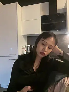 Snapshot of Just-Lilly chatting on May 17, 3:26 am Just-Lilly online show from May 17, 3:26 am