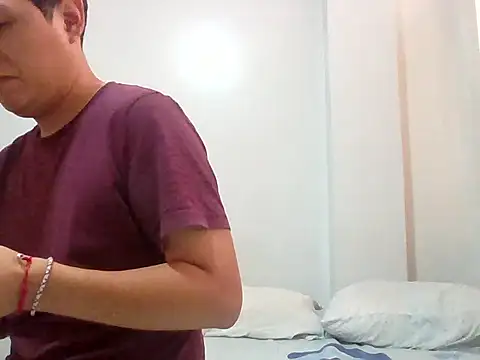 tresporcincoesmimedida online show from February 24, 9:13 pm