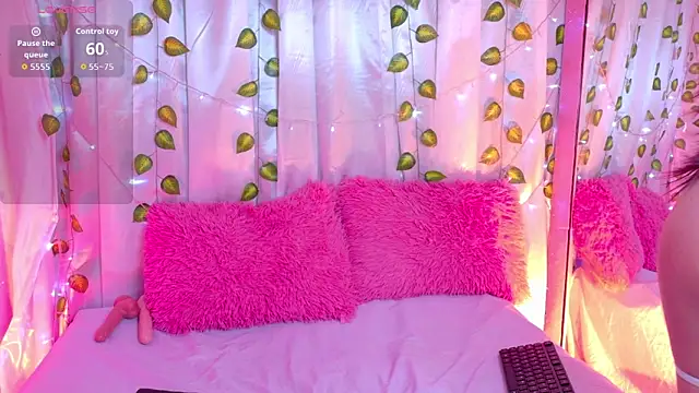 AlannaSmiless online show from March 28, 1:05 am