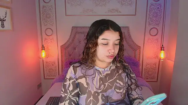 Snapshot of Honny_Blaice_ chatting on February 23, 12:02 pm Honny Blaice online show from February 23, 12:02 pm