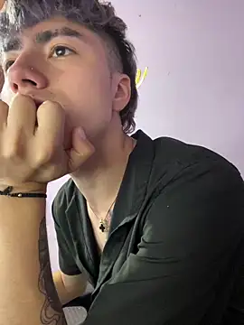 AlexanderCollman2 online show from March 12, 5:35 am