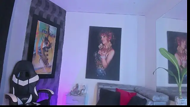 Ciara HotTs online show from April 10, 4:55 pm