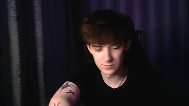 Snapshot of Sweet_Dude chatting on February 14, 9:11 pm Sweet Dude online show from February 14, 9:11 pm