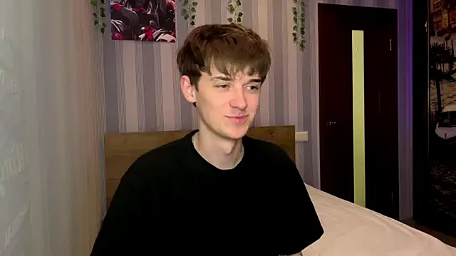 Sweet Dude online show from April 10, 5:06 pm