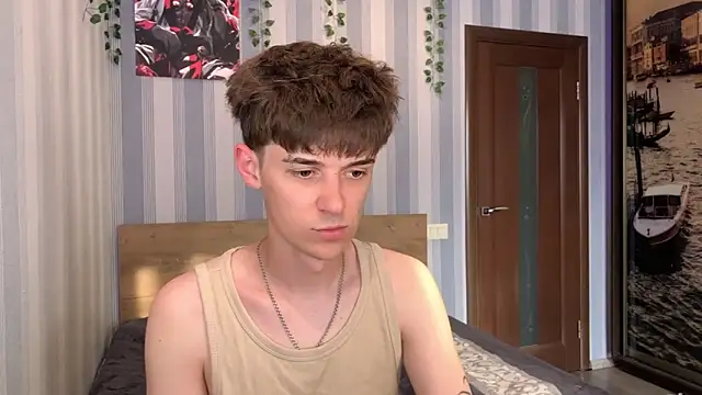 Snapshot of Sweet_Dude chatting on May 30, 4:04 pm Sweet Dude online show from May 30, 4:04 pm