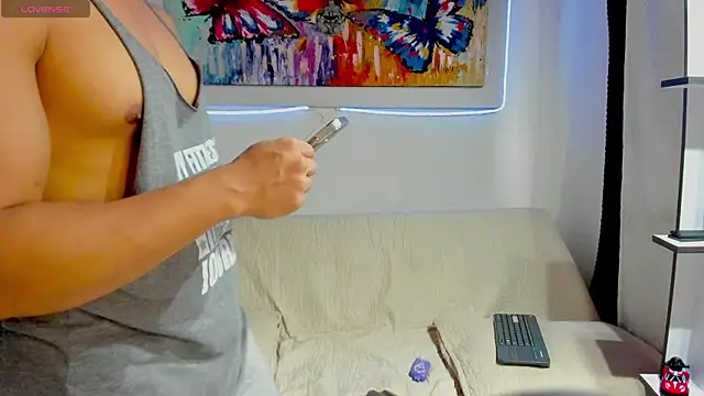 Snapshot of jhon_nicolas chatting on February 22, 9:02 pm jhon nicolas online show from February 22, 9:02 pm