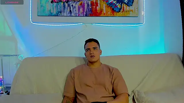 Snapshot of jhon_nicolas chatting on March 3, 7:42 pm jhon nicolas online show from March 3, 7:42 pm