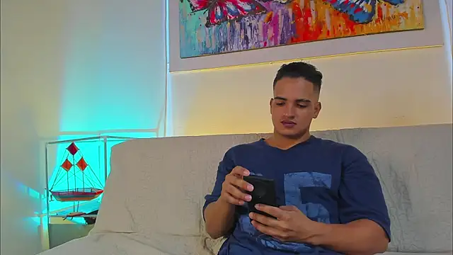 jhon nicolas online show from April 8, 9:59 pm