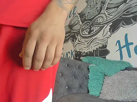 justinBigcock555 online show from February 4, 11:27 am