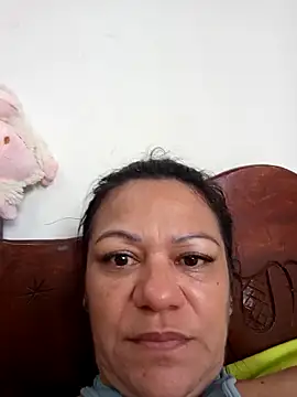 Snapshot of Dafne_77 chatting on May 6, 11:37 am Dafne 77 online show from May 6, 11:37 am