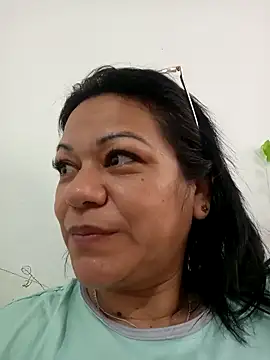 Snapshot of Dafne_77 chatting on May 11, 1:39 pm Dafne 77 online show from May 11, 1:39 pm