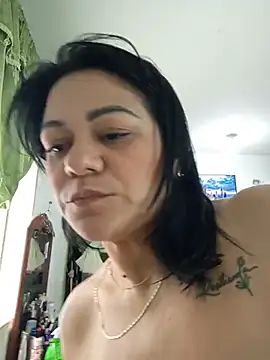 Snapshot of Dafne_77 chatting on May 20, 4:35 pm Dafne 77 online show from May 20, 4:35 pm