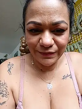 Snapshot of Dafne_77 chatting on June 5, 2:23 pm Dafne 77 online show from June 5, 2:23 pm