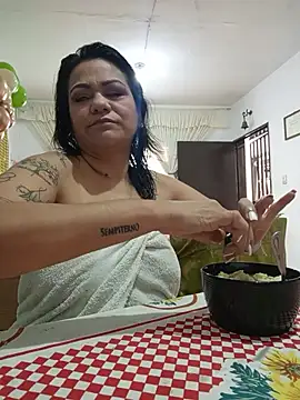 Snapshot of Dafne_77 chatting on June 7, 2:43 pm Dafne 77 online show from June 7, 2:43 pm