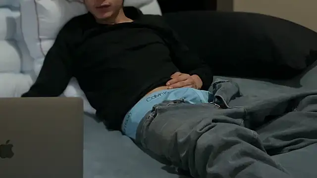 Mardelrey online show from April 11, 7:40 pm