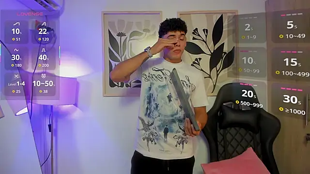 justin payn14 online show from April 23, 12:40 pm