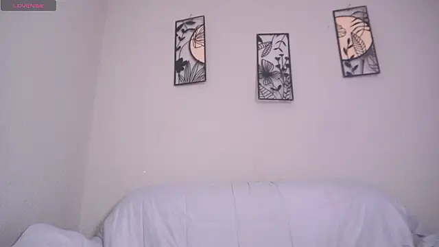 loveegirll1 online show from March 29, 5:07 am