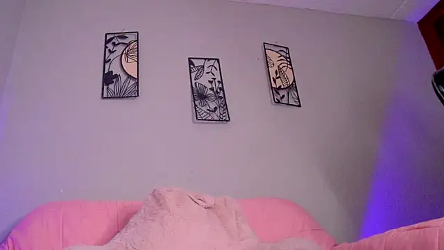 Snapshot of loveegirll1 chatting on July 18, 4:38 am loveegirll1 online show from July 18, 4:38 am