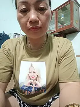 Snapshot of baby_112233 chatting on May 12, 7:55 pm baby 112233 online show from May 12, 7:55 pm