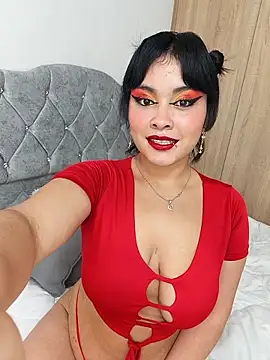 zoe love18 online show from May 7, 4:40 am