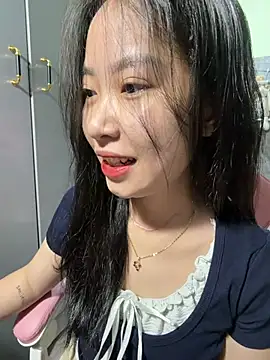 Linne6789 online show from May 28, 2:03 pm