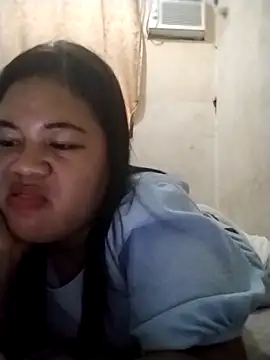 Snapshot of biggbooty15 chatting on February 22, 6:02 am biggbooty15 online show from February 22, 6:02 am