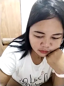 Snapshot of biggbooty15 chatting on March 2, 9:21 pm biggbooty15 online show from March 2, 9:21 pm