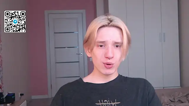 Snapshot of Ron_Vilss chatting on February 19, 6:20 am Ron Vilss online show from February 19, 6:20 am