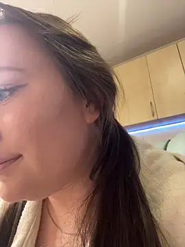 Snapshot of RussianBetty chatting on February 8, 9:34 am RussianBetty online show from February 8, 9:34 am