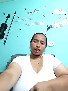 Snapshot of BustySexy_Nataly chatting on February 19, 7:37 am BustySexy Nataly online show from February 19, 7:37 am